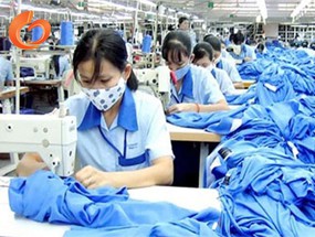 Liệu có nên mua Bàn cắt vải thanh lý cũ giá rẻ?